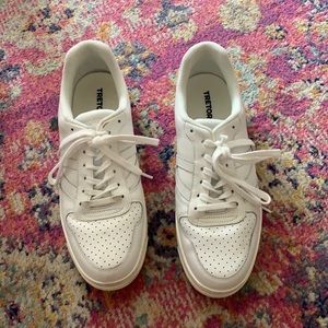 Tretorn white Harlow 2 Lace Up Sneakers Shoe// 10